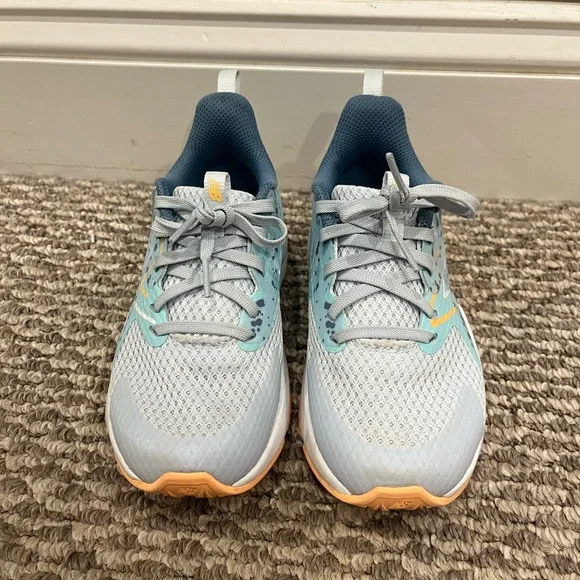 New Balance Girls Sneakers - Picture 2 of 3